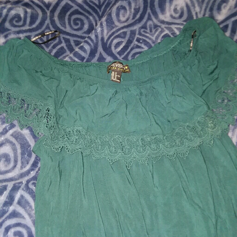 🌼Off shoulder romper🌼